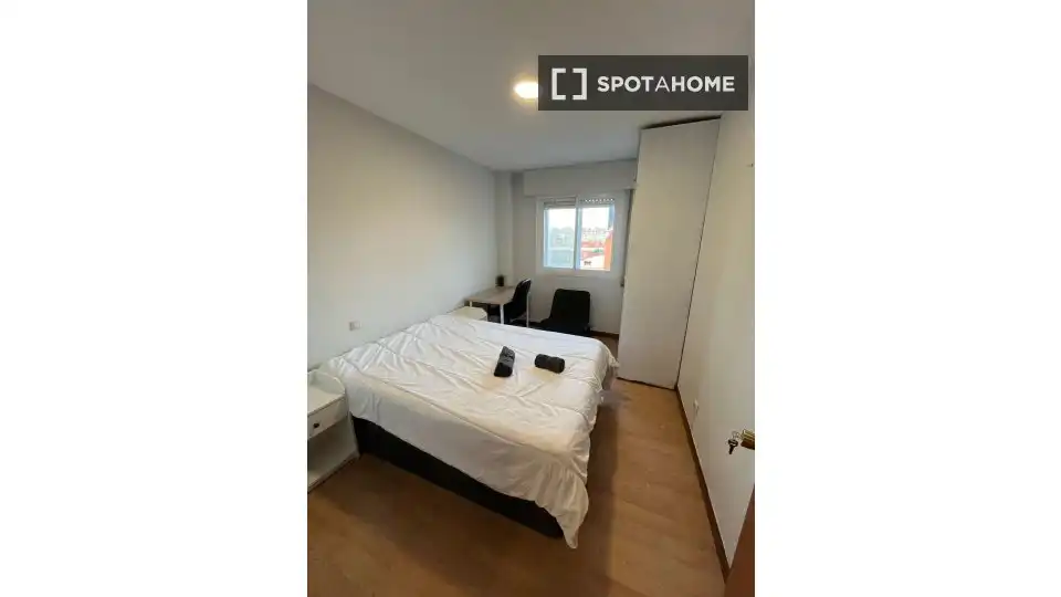 Habitación en Almenara -Ventilla