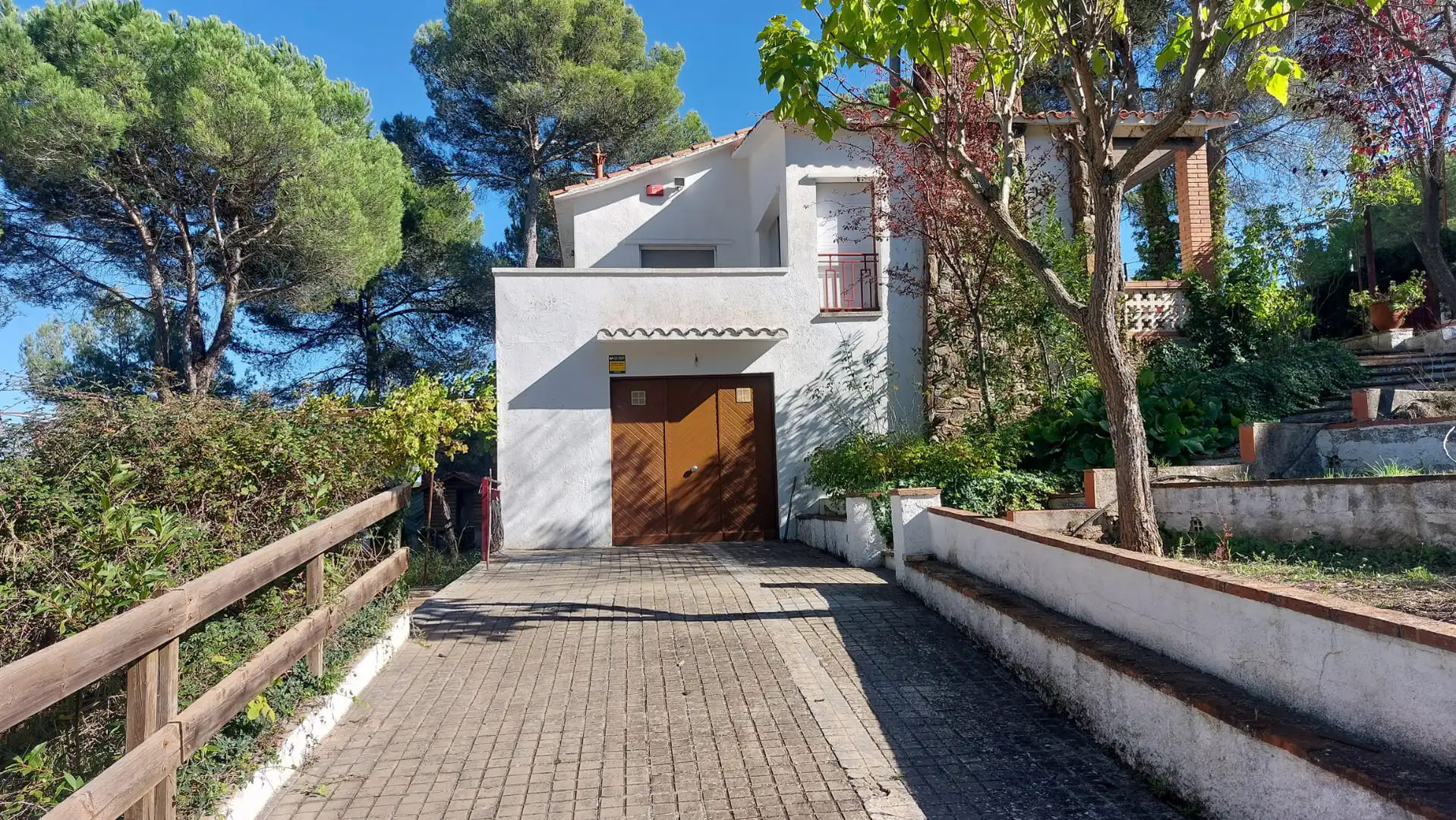 Vista exterior de Casa o xalet en venda en Sant Llorenç Savall amb Jardí privat, Terrassa i Piscina
