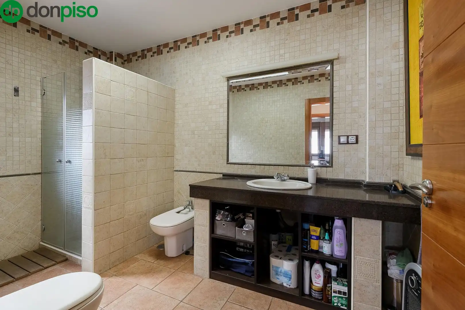 Bathroom of Houses for sale in Huétor de Santillán  with Heating, Private garden and Swimming Pool