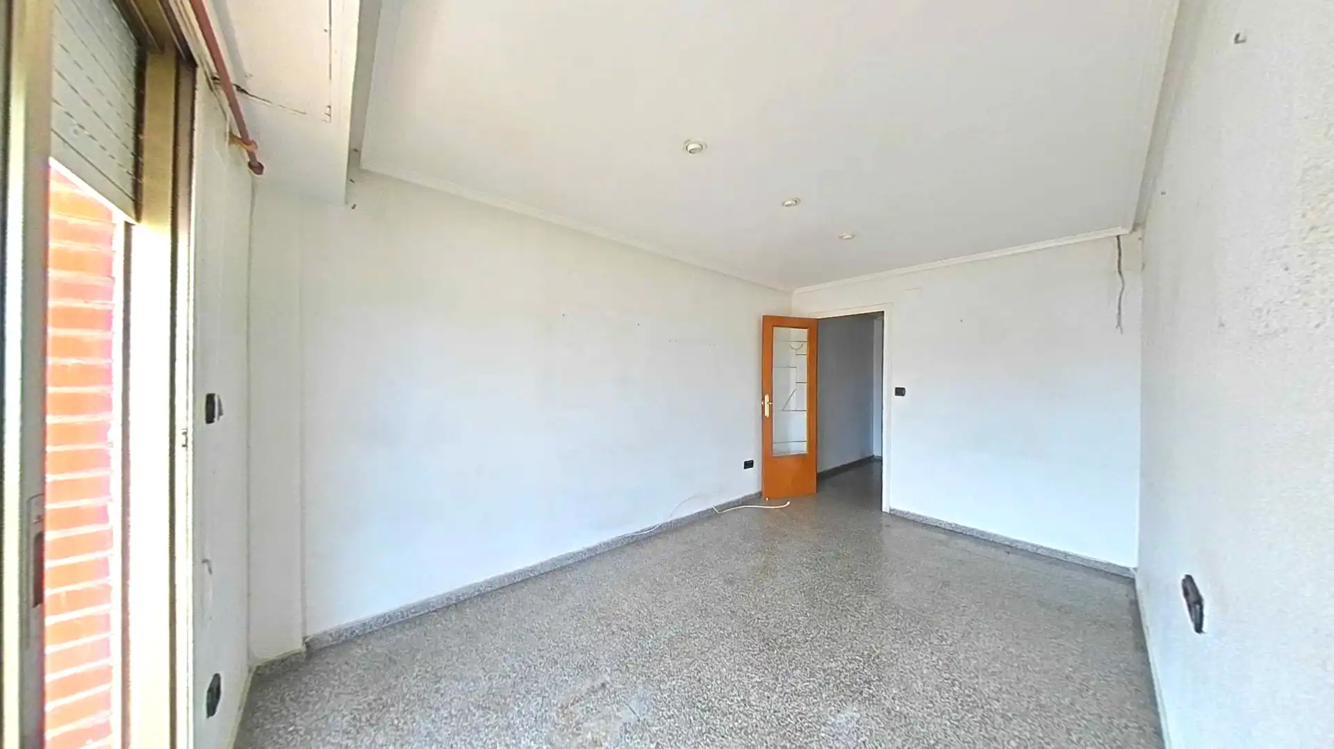Wohnungen zum Verkauf in Elche / Elx mit Klimaanlage und Balkon