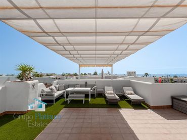 Àtic amb piscina en venda a San Juan de los Terreros