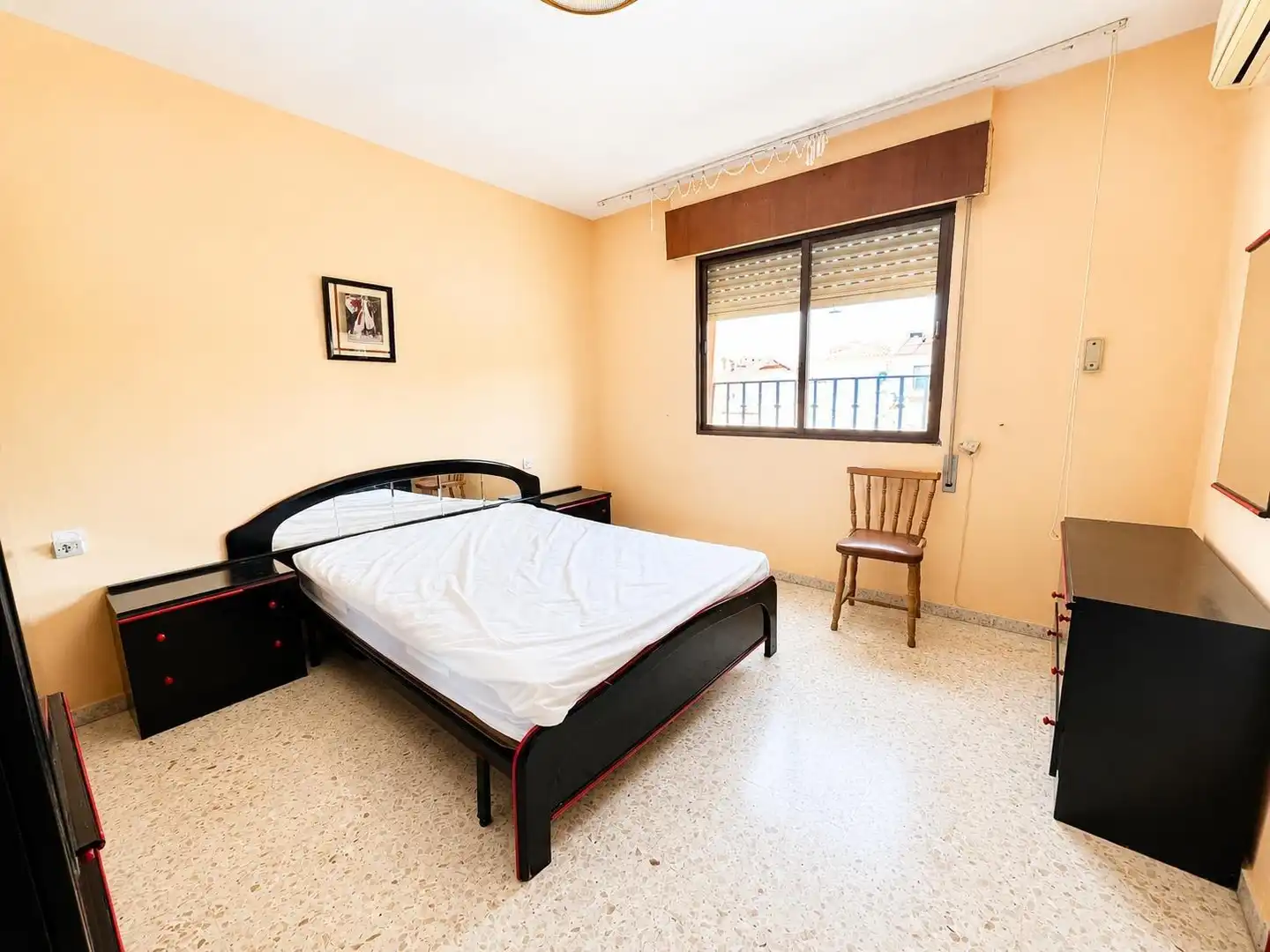Bedroom of Detached homes for sale in Utrera  with Air Conditioner