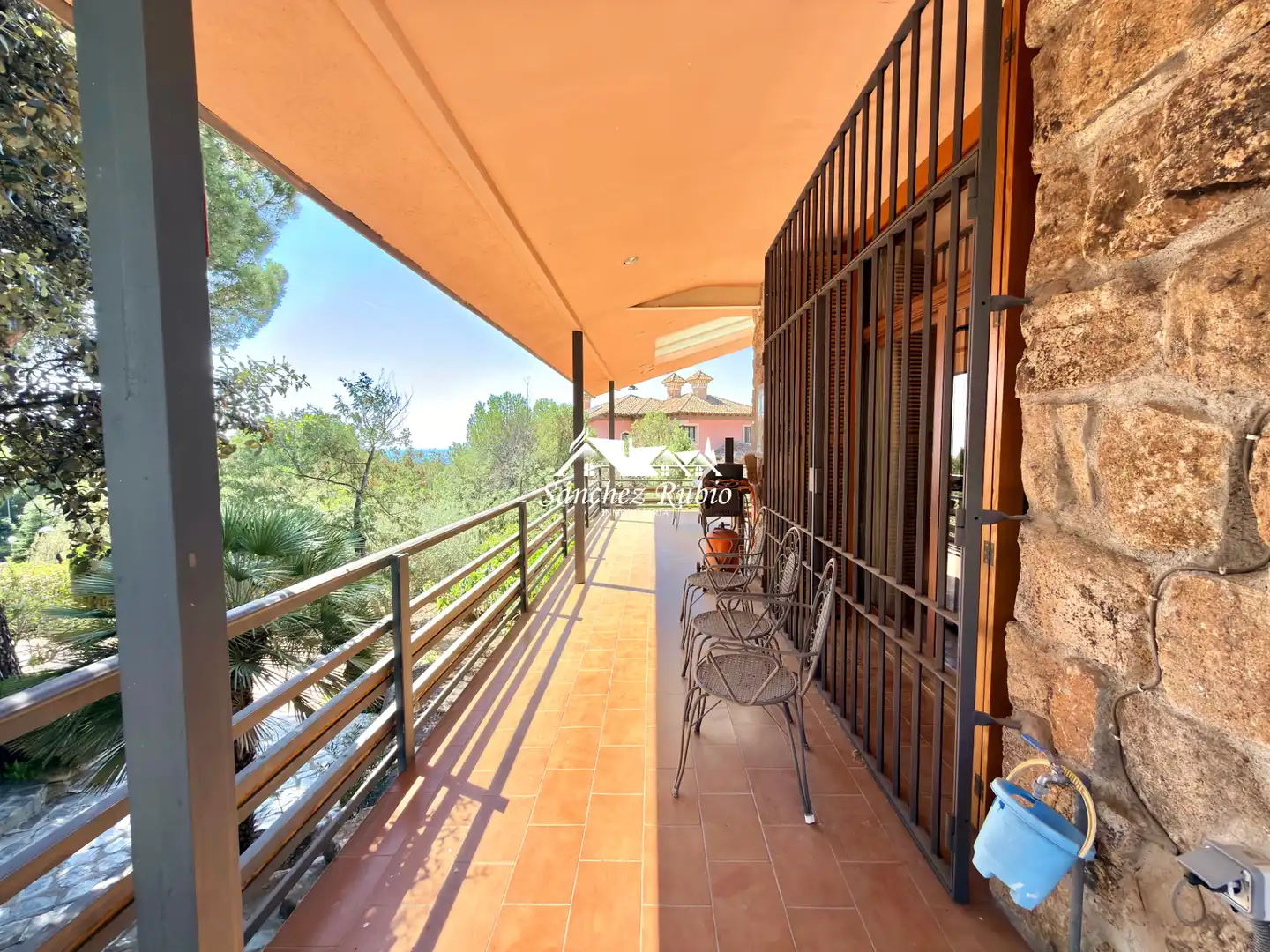 Terrassa de Casa o xalet en venda en Torrelodones amb Calefacció, Jardí privat i Parquet