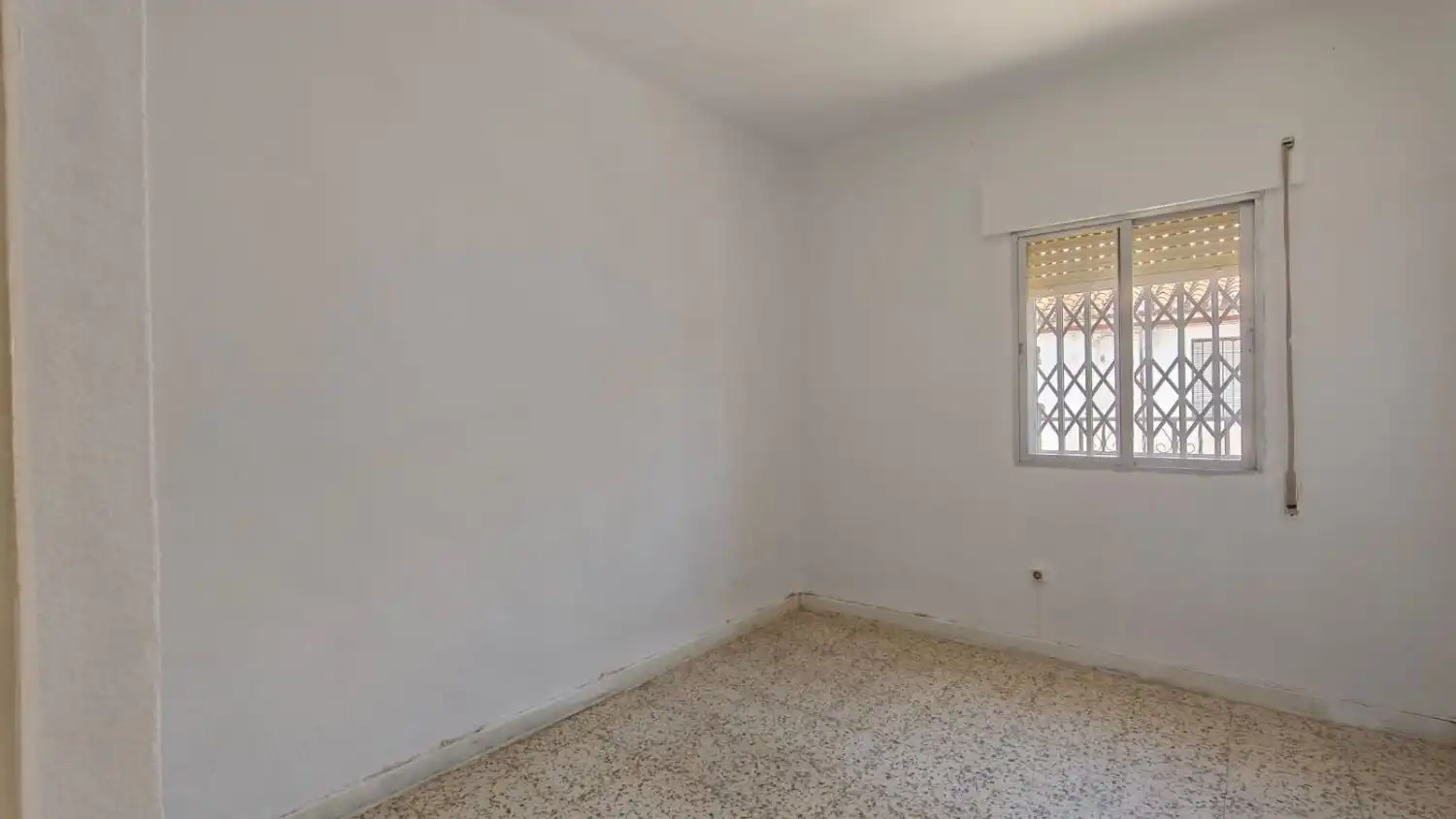 Habitación de Piso en venta en Granada con Aire acondicionado y Balcón