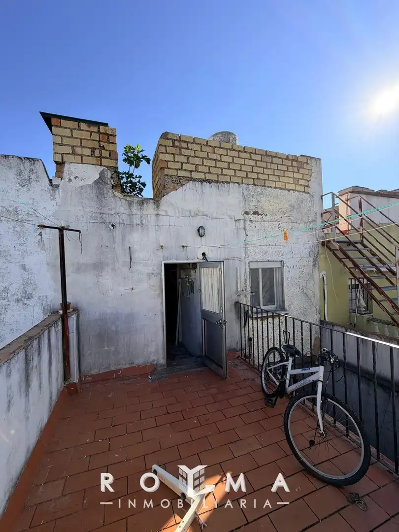 Vista exterior de Casa adosada en venta en Lebrija con Trastero