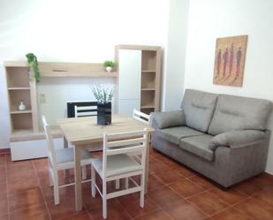 Single-family semi-detached to rent in Casco Histórico