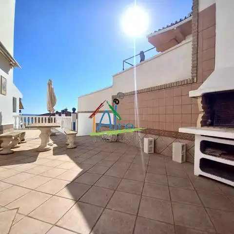 Terraza de Casa o chalet en venta en Almonte con Aire acondicionado, Calefacción y Jardín privado