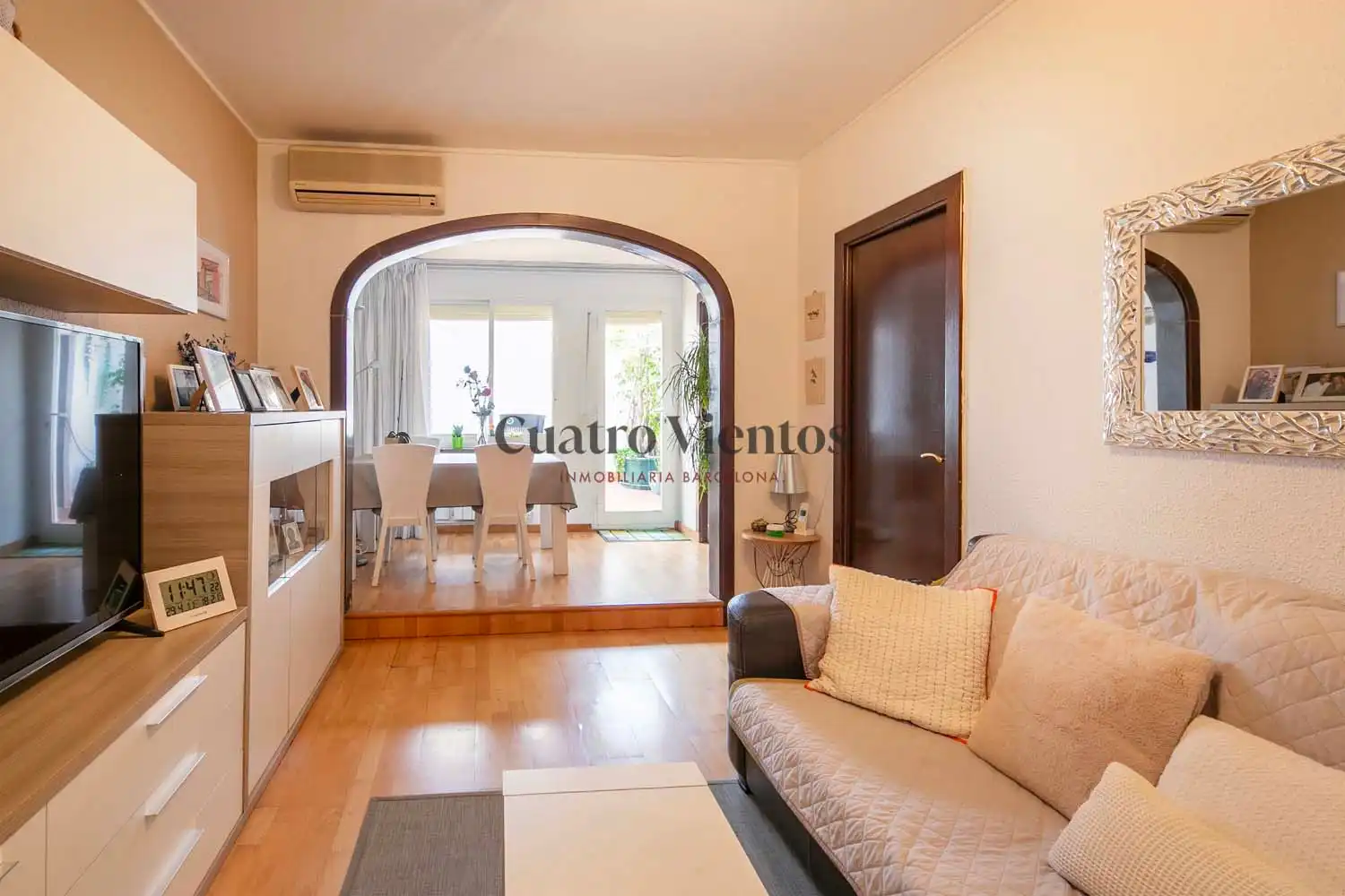 Living room of Flat for sale in Barcelona  with Heating, Terrace and Oven