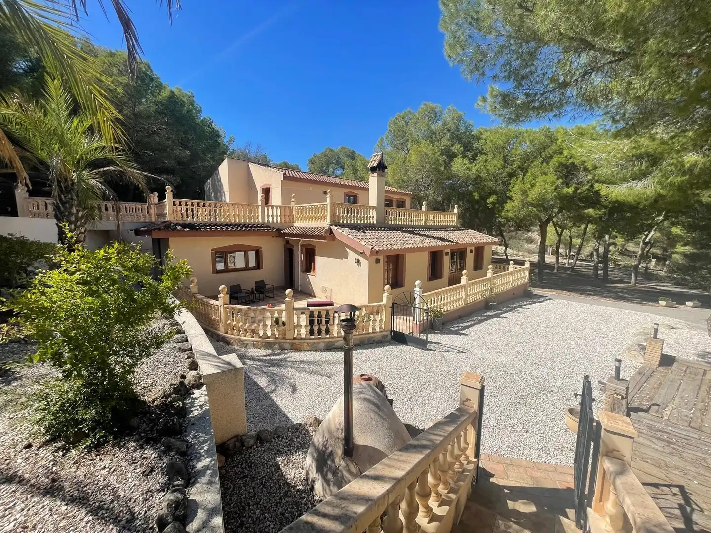 Villa con piscina in vendita a Desamparados - Hurchillo - Torremendo