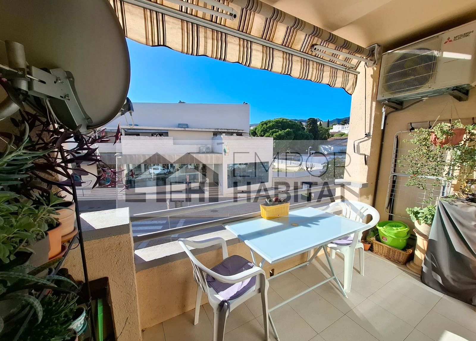 Exterior view of Apartment for sale in Llançà  with Air Conditioner, Terrace and Furnished