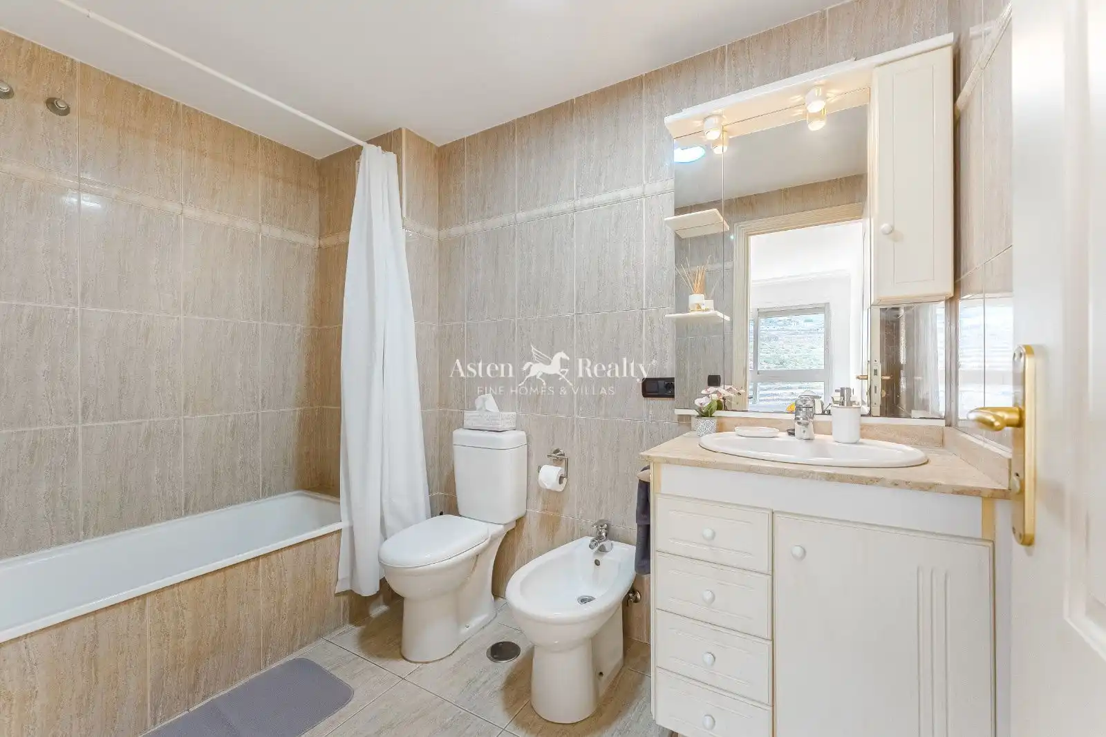 Bathroom of Flat for sale in Adeje  with Terrace, Storage room and Furnished
