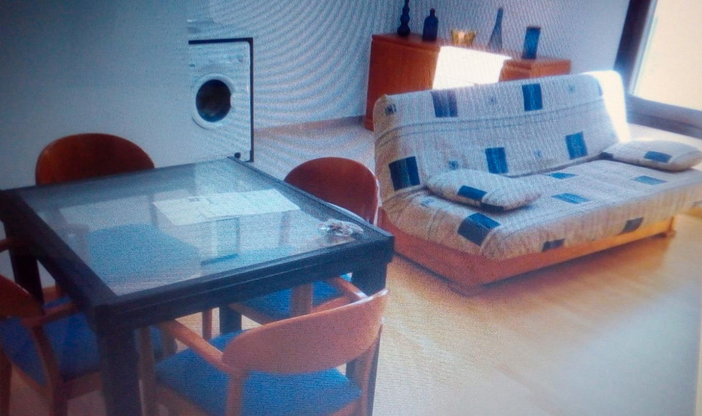 Sala d'estar de Apartament en venda en Puente la Reina de Jaca amb Traster