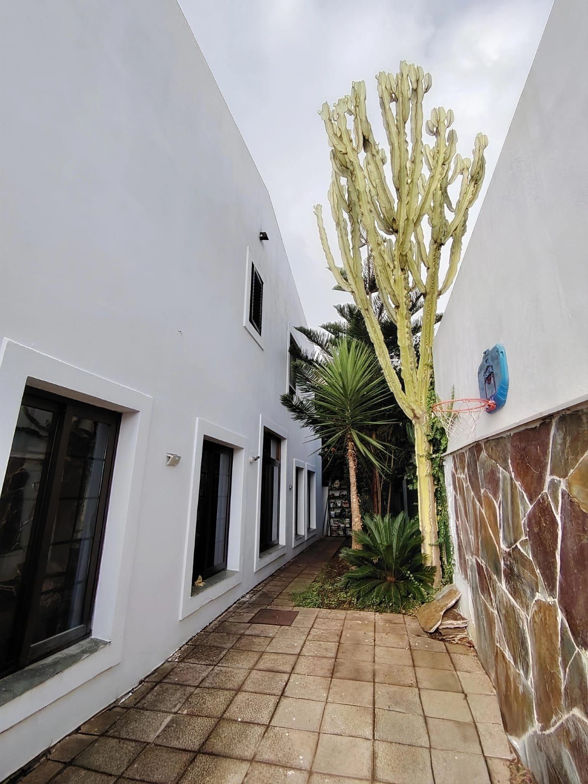 Vista exterior de Casa o xalet en venda en San Cristóbal de la Laguna amb Calefacció, Terrassa i Traster