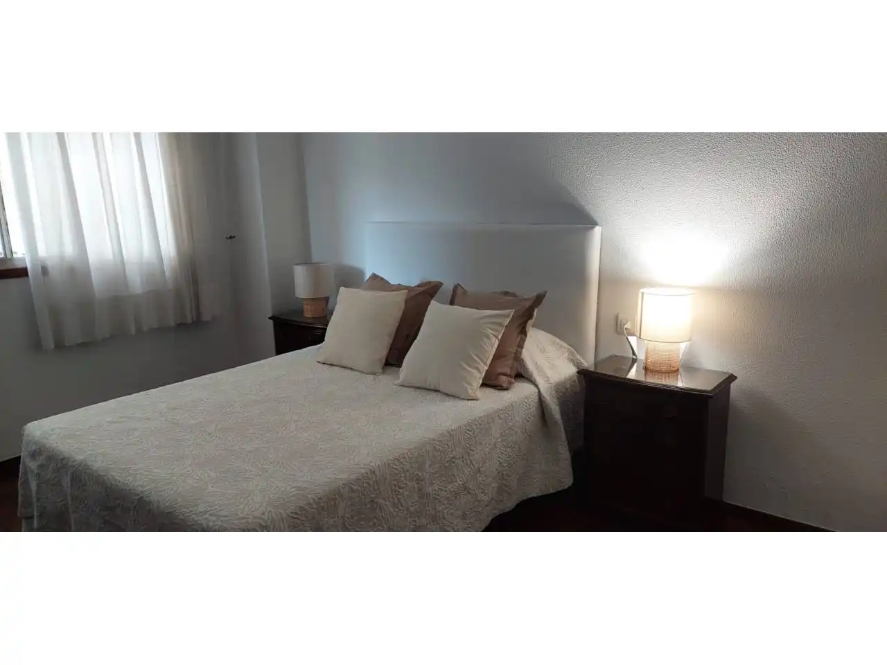 Bedroom of Flat for rent in Vigo   with Parquet flooring, Terrace and Furnished