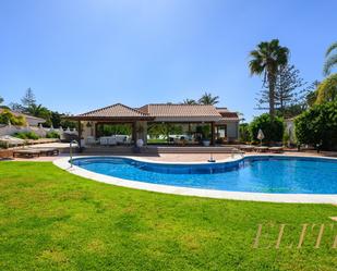 Piscina de Casa o xalet en venda en San Bartolomé de Tirajana amb Jardí privat, Terrassa i Piscina