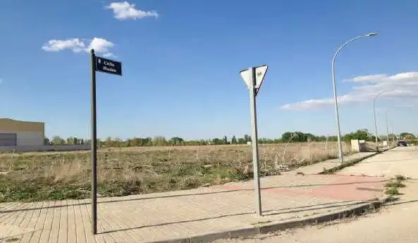 Terreno industrial en venta en Meco