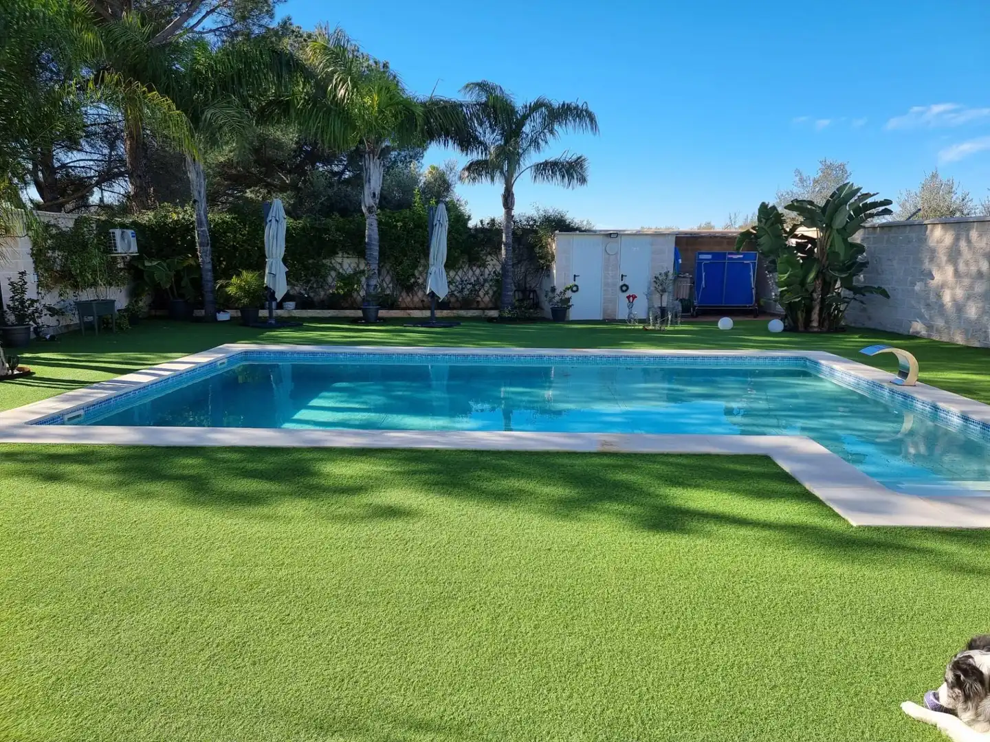 Schwimmbecken von Haus oder Chalet zum Verkauf in Carmona mit Klimaanlage, Privatgarten und Abstellraum