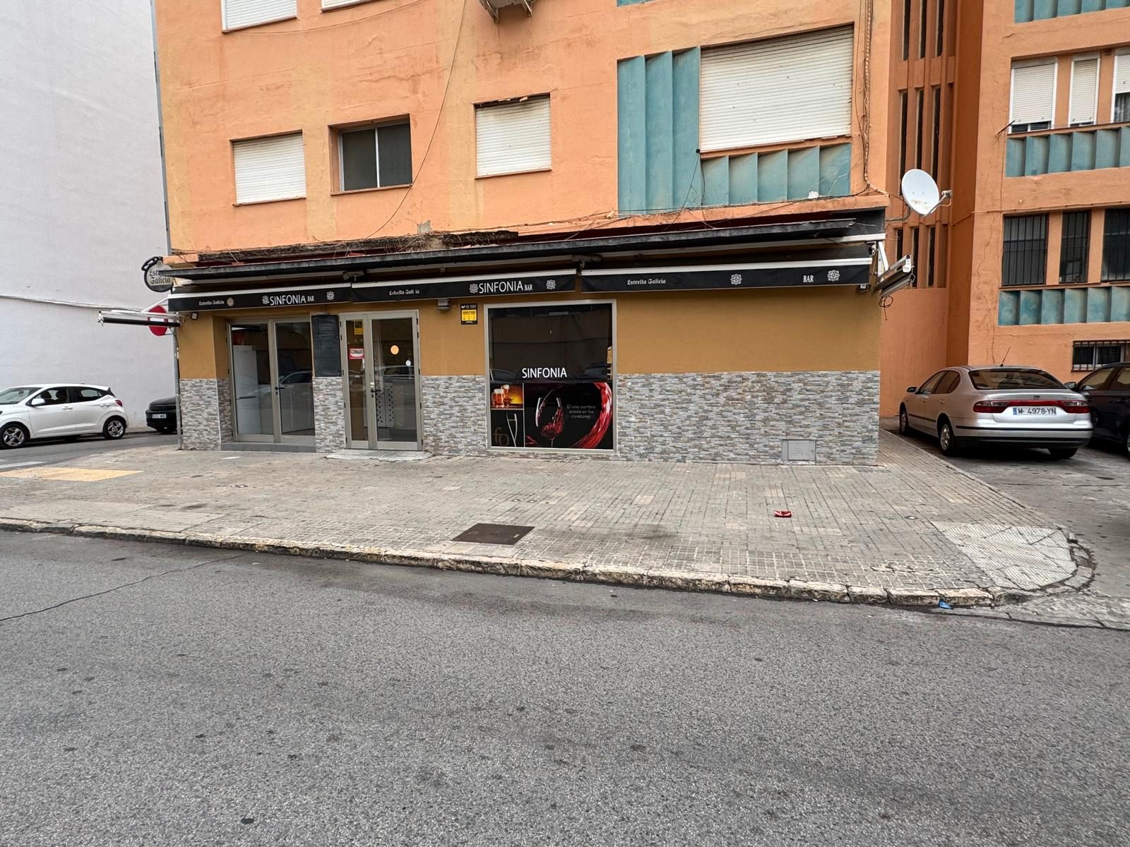 Local de lloguer en Algeciras amb Aire condicionat, Moblat i Alarma