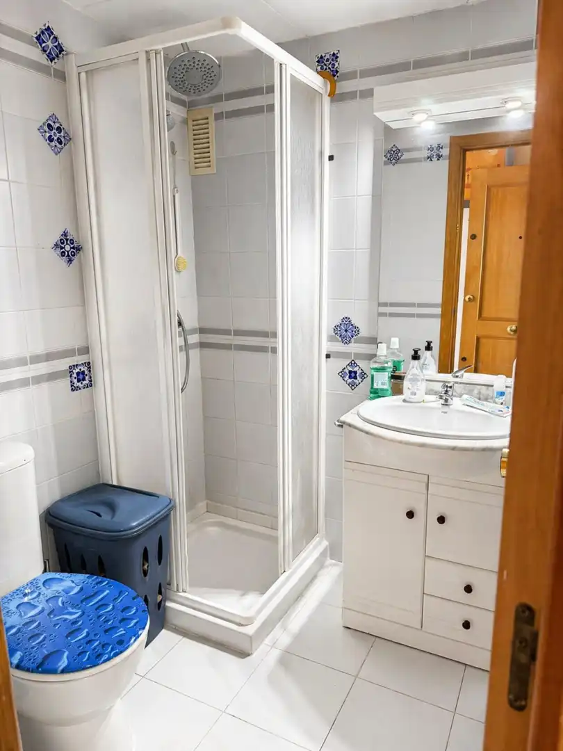 Baño de Estudio en venta en Empuriabrava con Terraza y Amueblado