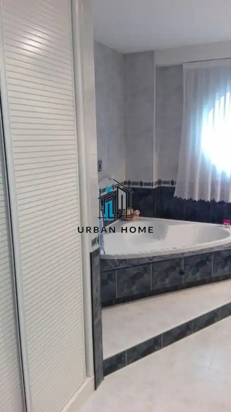 Baño de Casa o chalet en venta en Valdefresno con Calefacción, Jardín privado y Terraza