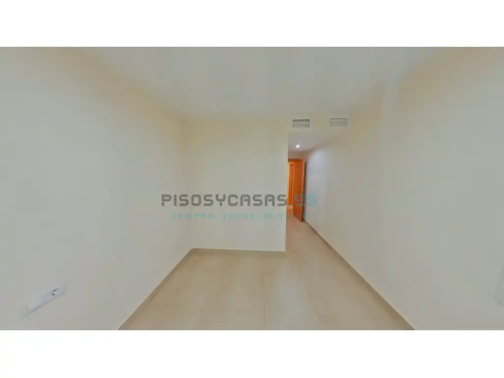 Flat for sale in Tauste  with Air Conditioner, Oven and Washing machine
