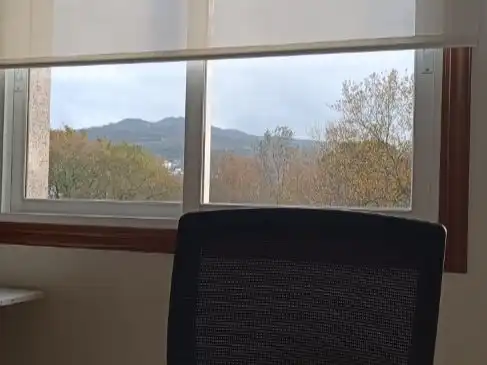 Oficina de lloguer en Vigo  amb Moblat i Internet