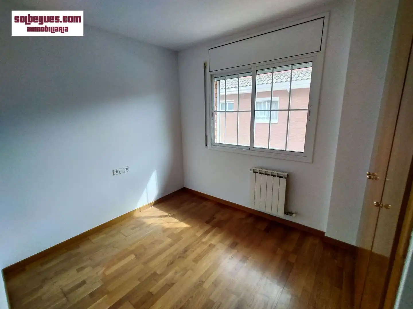 Habitación de Casa adosada en venta en Begues con Calefacción, Jardín privado y Terraza