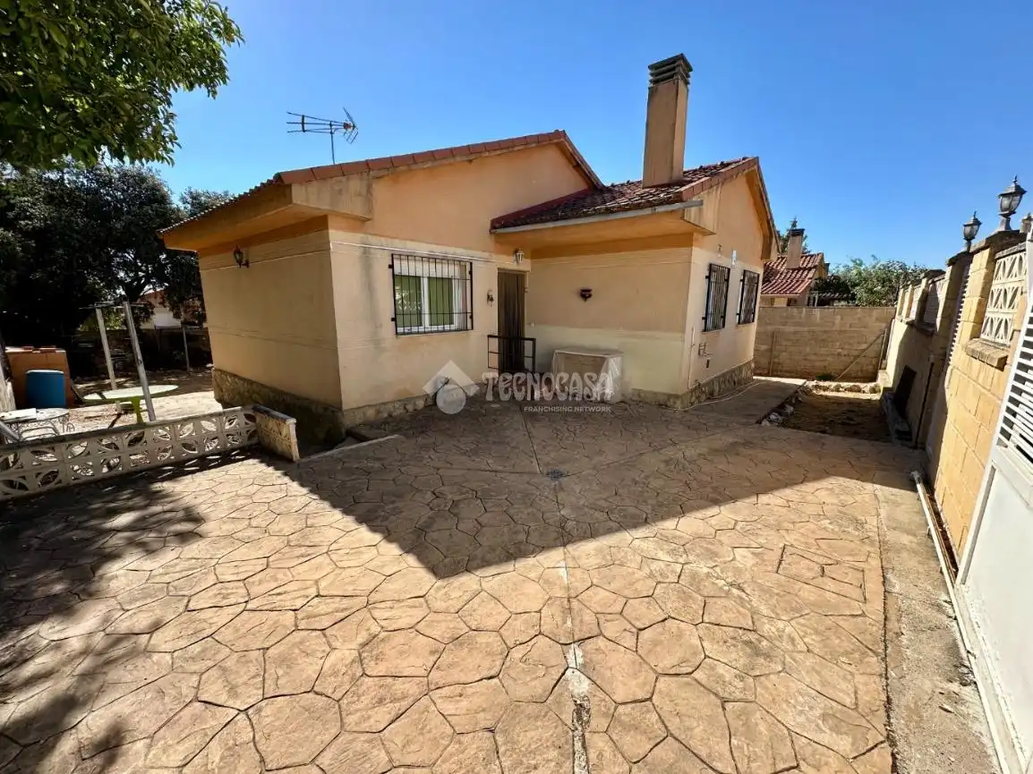 Casa en venda a Loranca de Tajuña