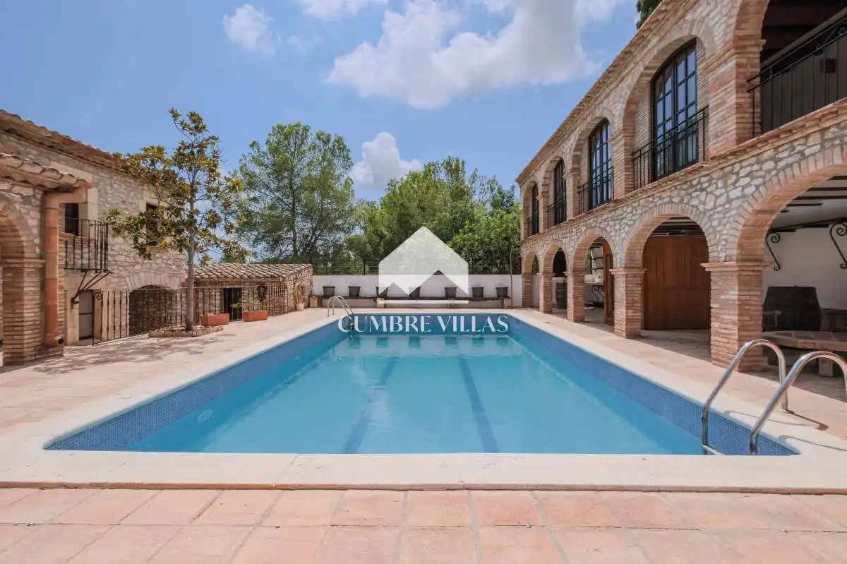 Piscina de Casa o xalet en venda en Sant Pere de Ribes amb Calefacció, Terrassa i Traster