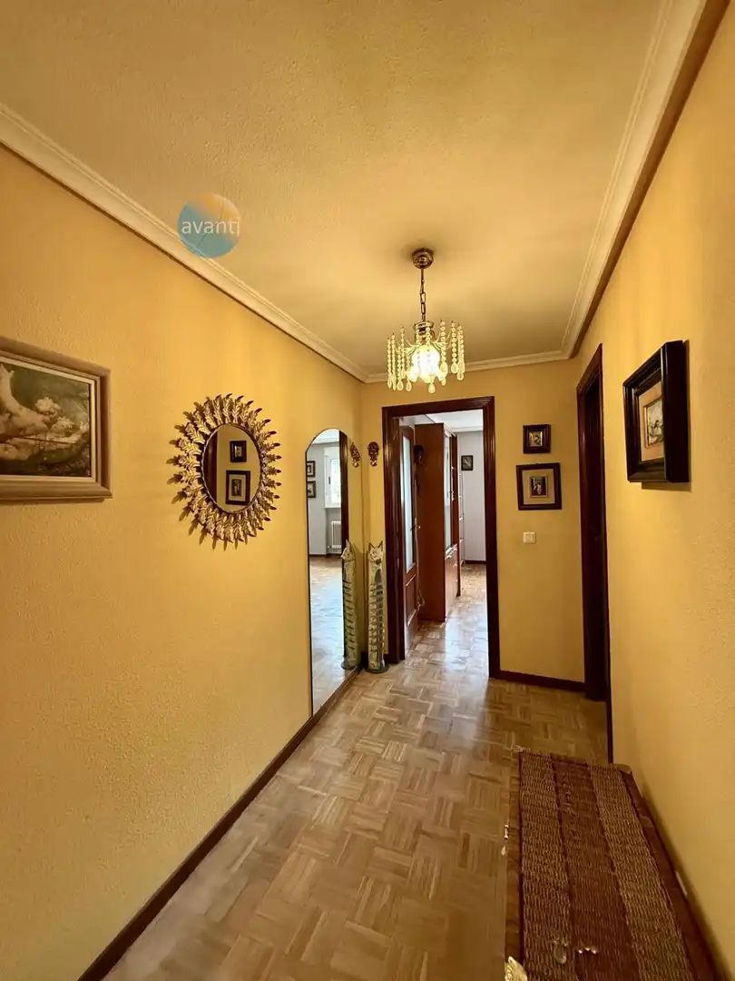 Piso en venta en Obispo Alcolea, Pizarrales, Salamanca Capital
