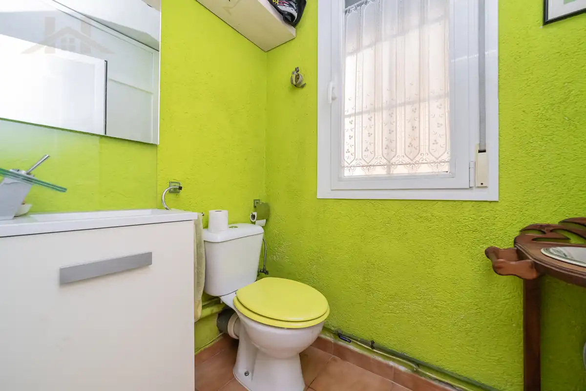 Casa aparellada amb terrassa en venda a Calle Sierra de Gredos 64, imagen 46