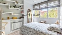 Bedroom of Flat for sale in  Madrid Capital  with Air Conditioner, Heating and Oven
