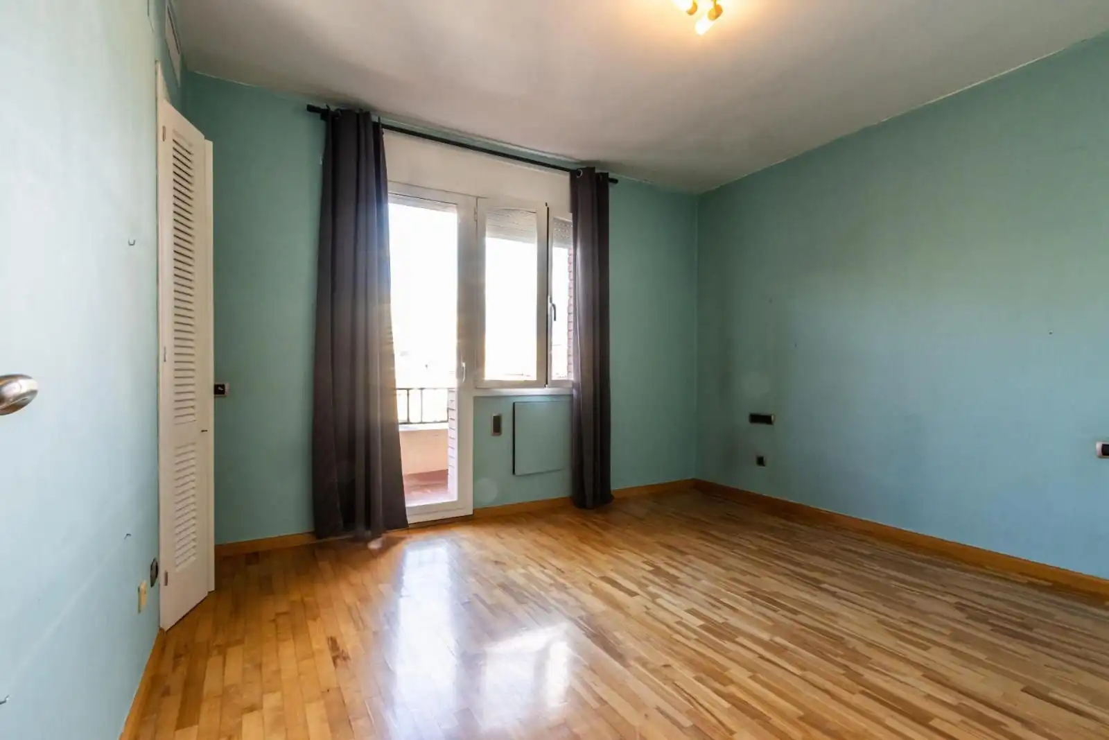 Habitación de Dúplex en venta en Sabadell con Aire acondicionado, Calefacción y Terraza
