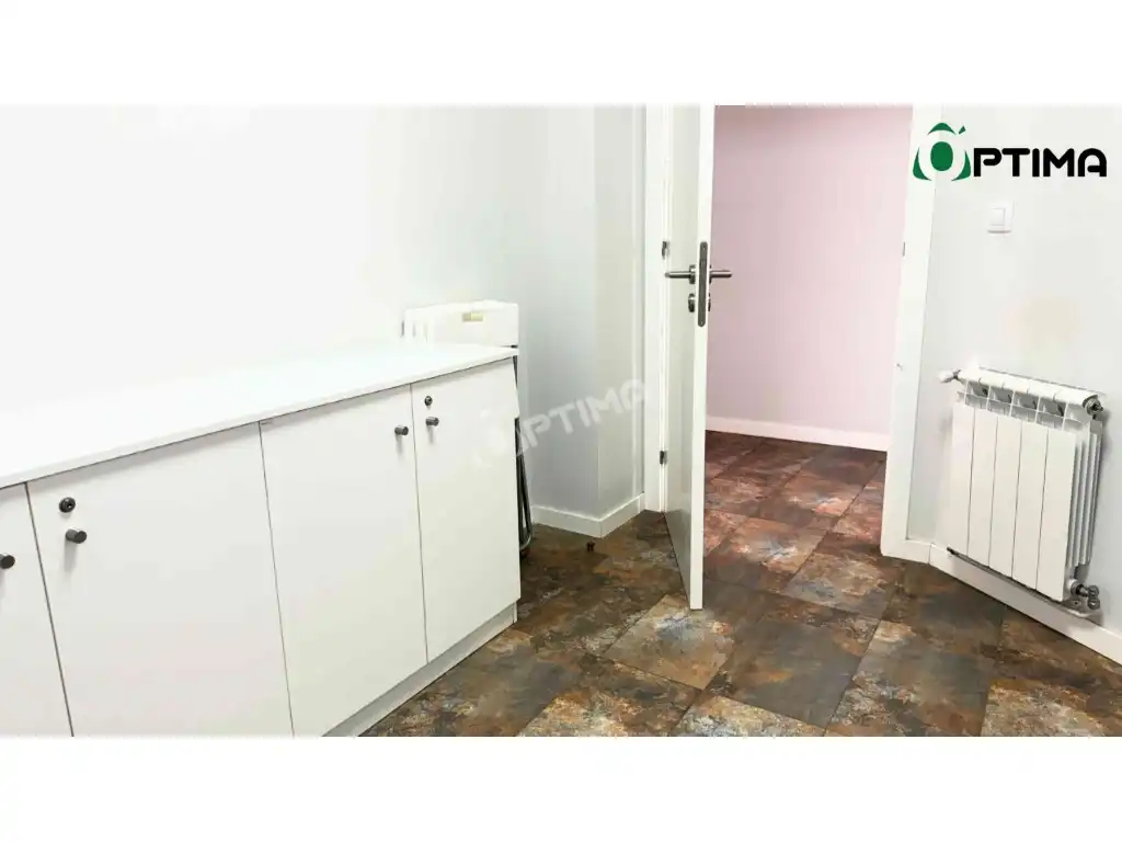 Local comercial de lloguer a Campus Norte - San Caetano