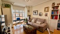 Living room of Flat for sale in  Madrid Capital  with Air Conditioner, Heating and Private garden