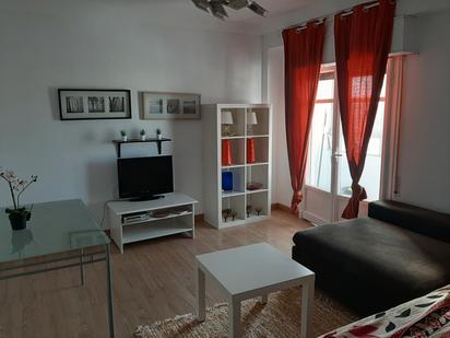Living room of Flat to rent in  Zaragoza Capital  with Heating, Furnished and Oven