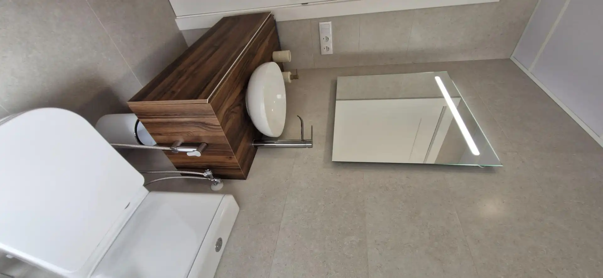 Baño de Piso de alquiler en Elche / Elx con Aire acondicionado, Parquet y Trastero