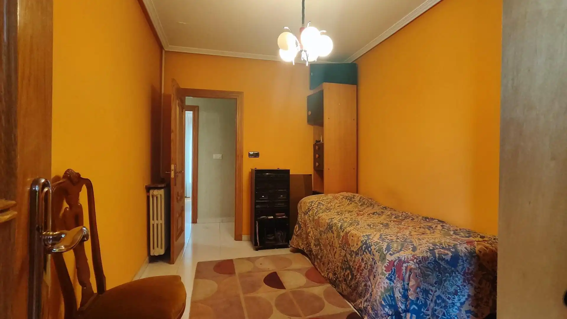 Habitación de Casa o chalet en venta en León Capital  con Calefacción y Terraza