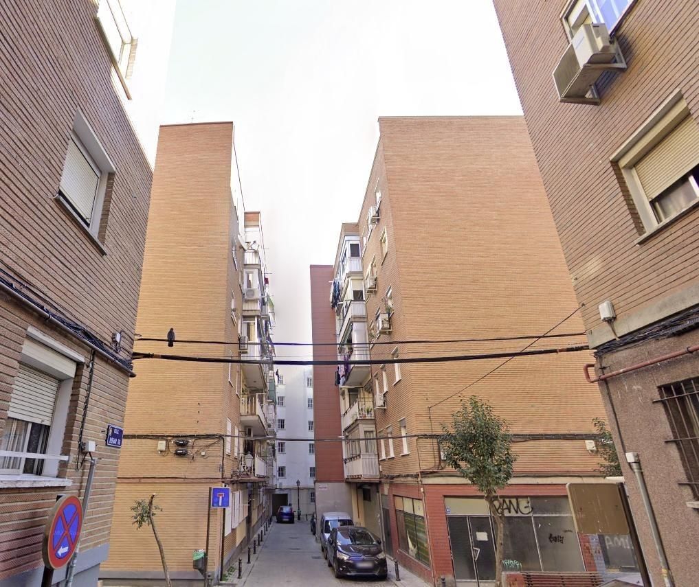 Vista exterior de Piso en venta en Alcorcón con Terraza y Balcón