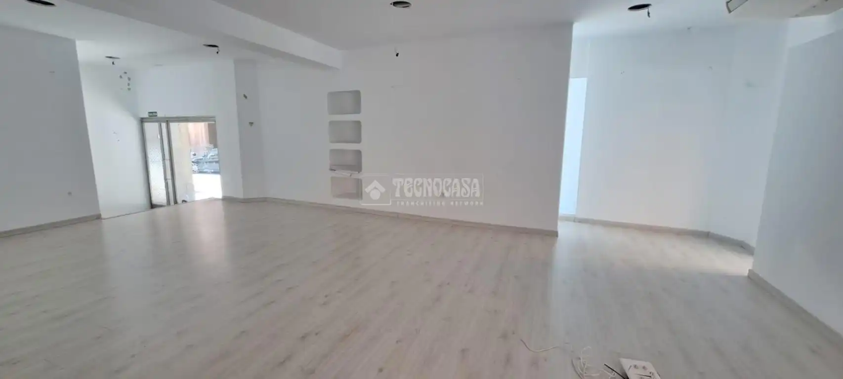 Commercial properties for sale in Ávila  with Parquet flooring and Alarm