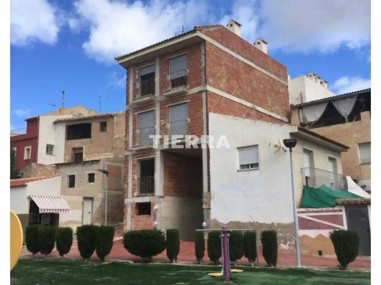 Außenansicht von Gebäude zum Verkauf in Ricote