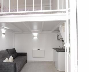 Study to rent in Zofio