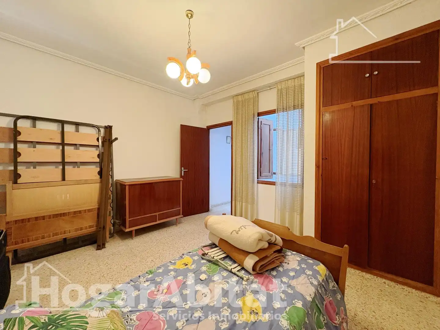 Habitación de Casa o chalet en venta en Tavernes de la Valldigna con Terraza, Trastero y Amueblado