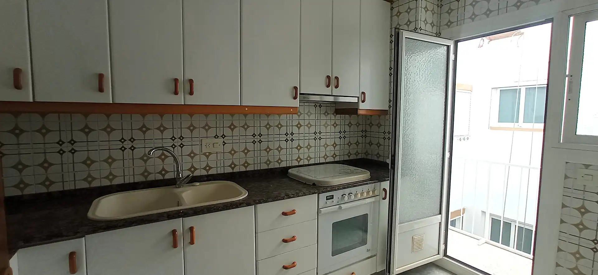 Cocina de Ático en venta en Cerdanyola del Vallès con Calefacción y Balcón