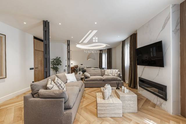 Piso en Venta en Calle de Martí en Lista