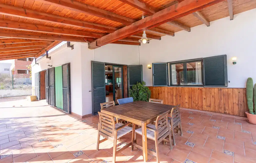 Chalet con terraza en venta en Calle Urba Coto Riñales 119, imagen 35