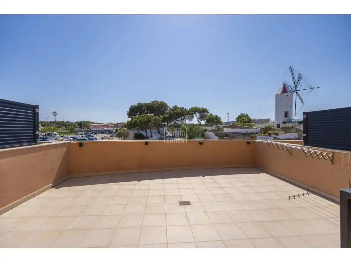 Terraza de Apartamento en venta en Es Castell con Terraza
