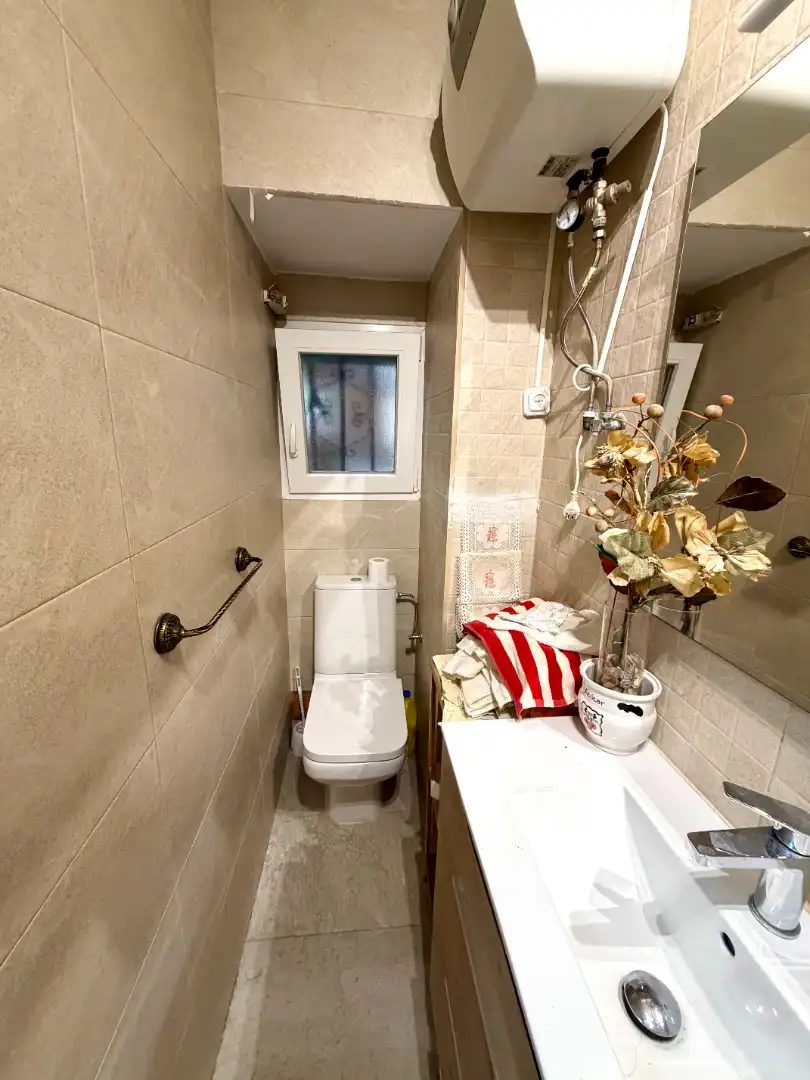 Bathroom of Flat for sale in Toledo  with Heating and Furnished