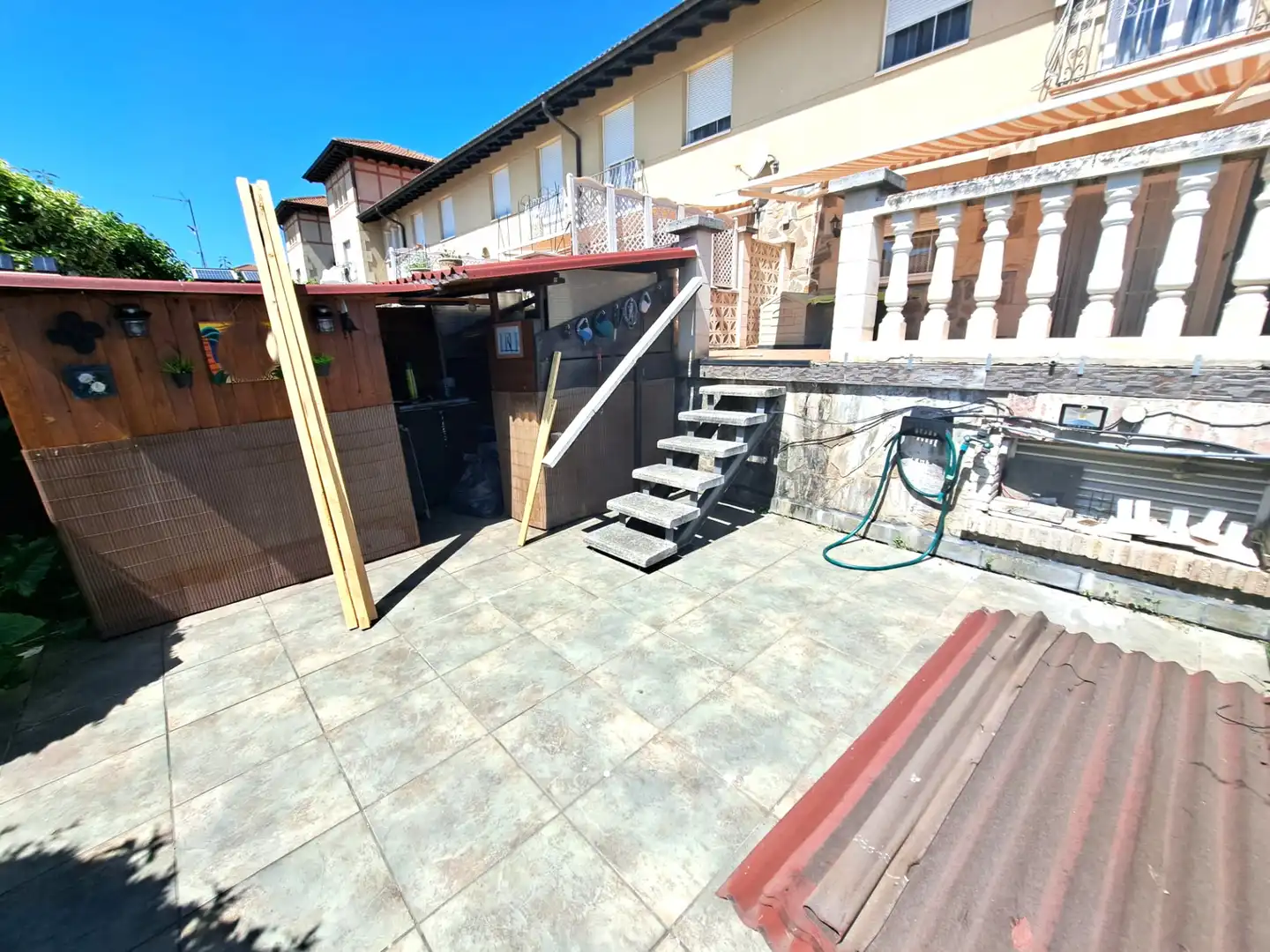 Terrasse von Einfamilien-Reihenhaus zum Verkauf in Zarratón mit Heizung, Terrasse und Möbliert