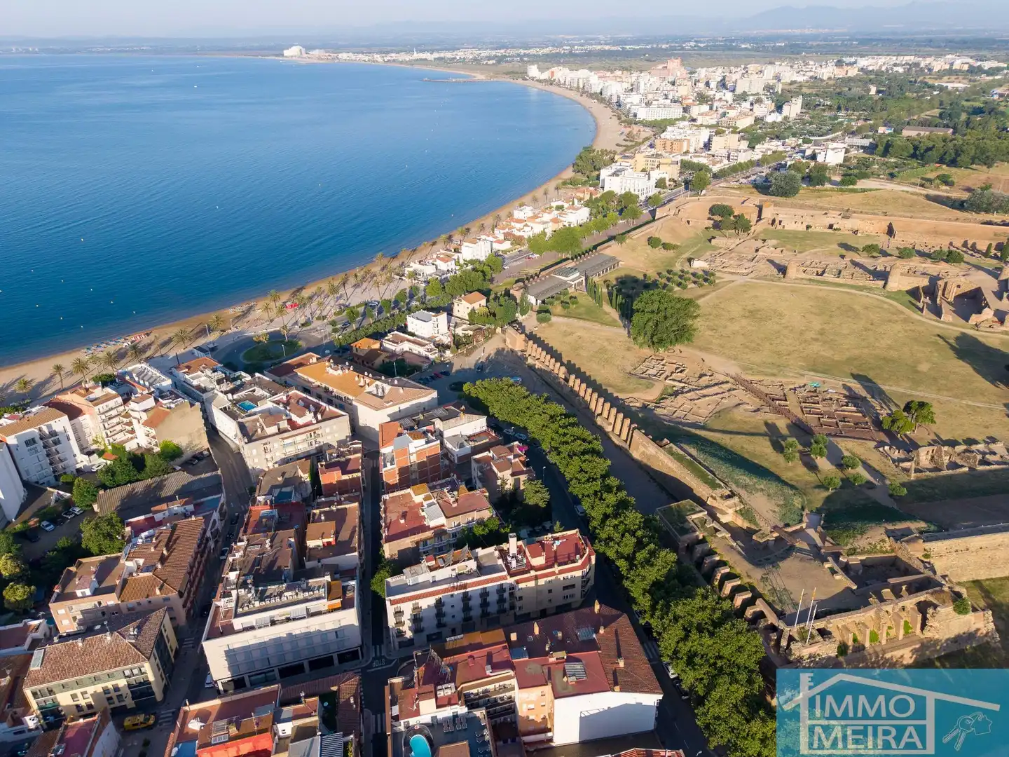 Vista exterior de Apartament en venda en Roses amb Aire condicionat, Calefacció i Terrassa